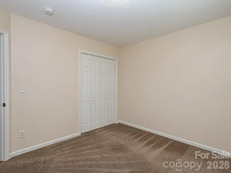 17 Pinecrest Drive Asheville NC 28803