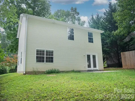 17 Pinecrest Drive Asheville NC 28803