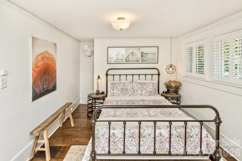 14 Laurel Loop Asheville NC 28806