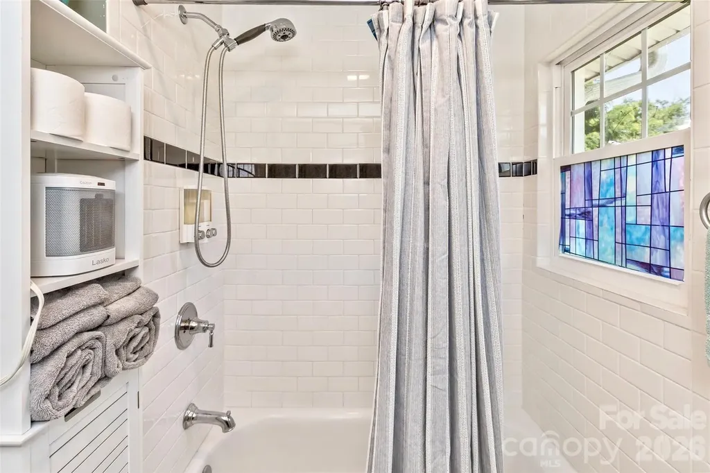14 Laurel Loop Asheville NC 28806