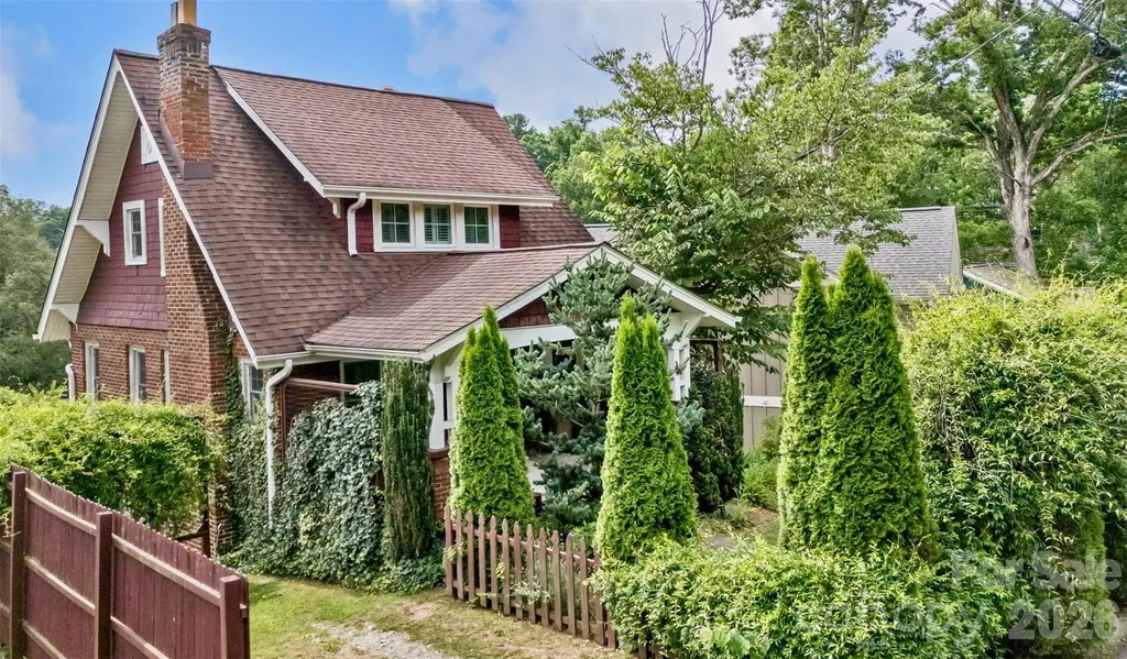 14 Laurel Loop Asheville NC 28806