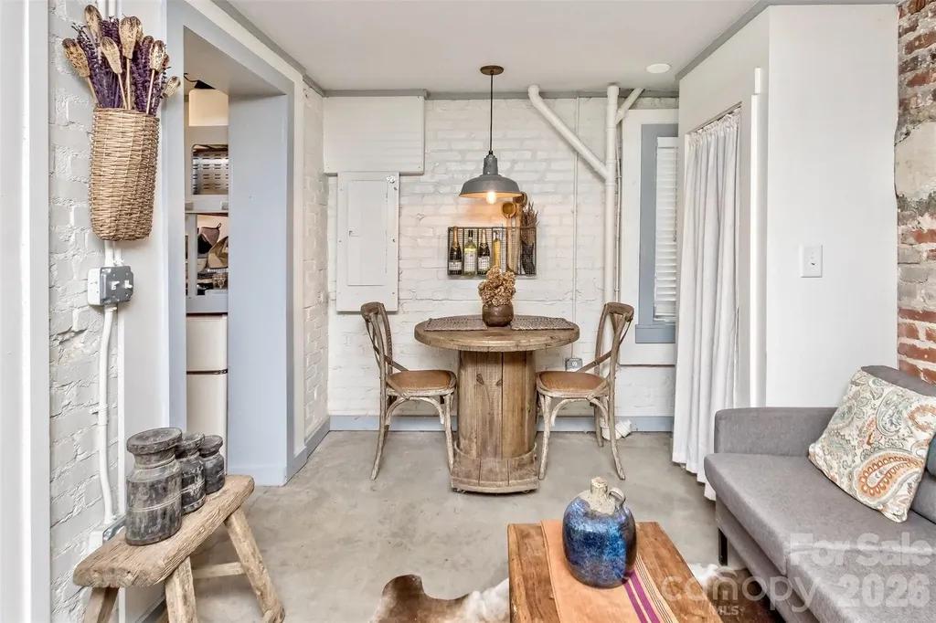 14 Laurel Loop Asheville NC 28806