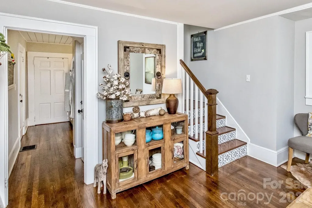 14 Laurel Loop Asheville NC 28806