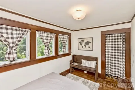 14 Laurel Loop Asheville NC 28806
