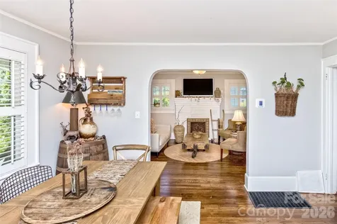 14 Laurel Loop Asheville NC 28806