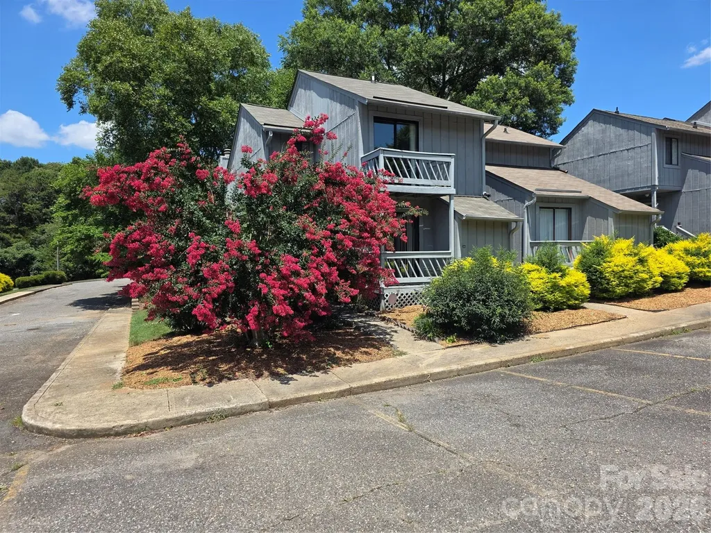 100 Willow Run Drive Gastonia NC 28056