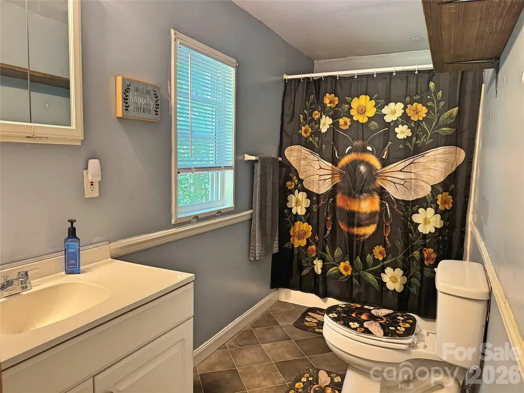 173 Croom Hollow Drive Nebo NC 28761