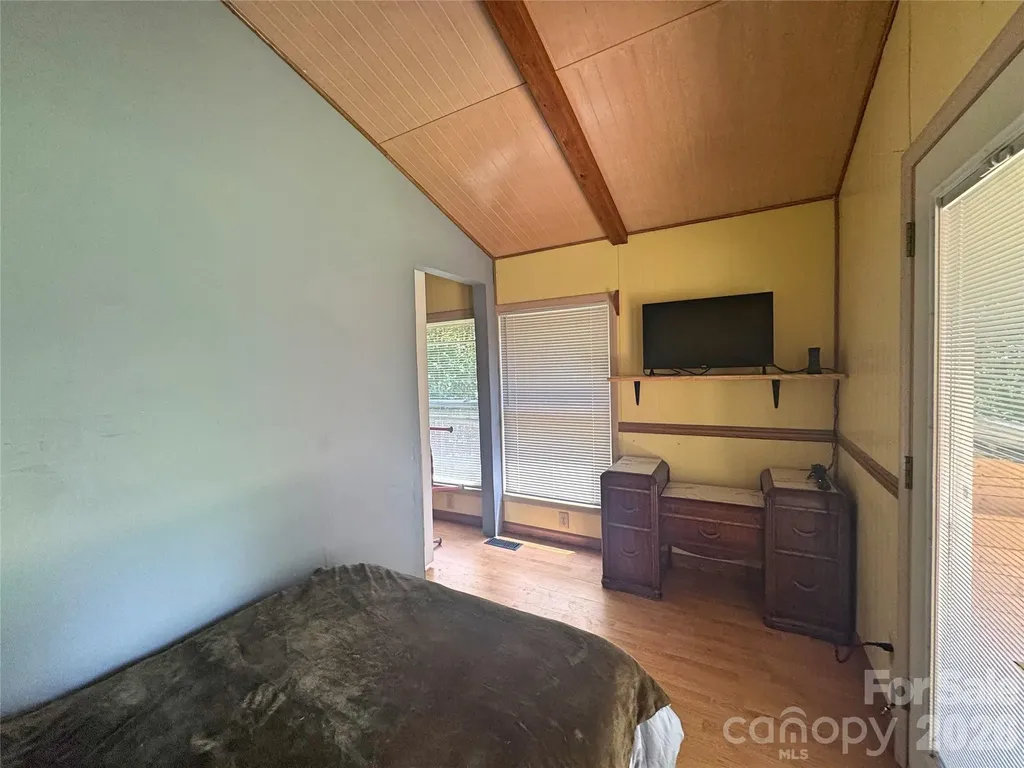 173 Croom Hollow Drive Nebo NC 28761