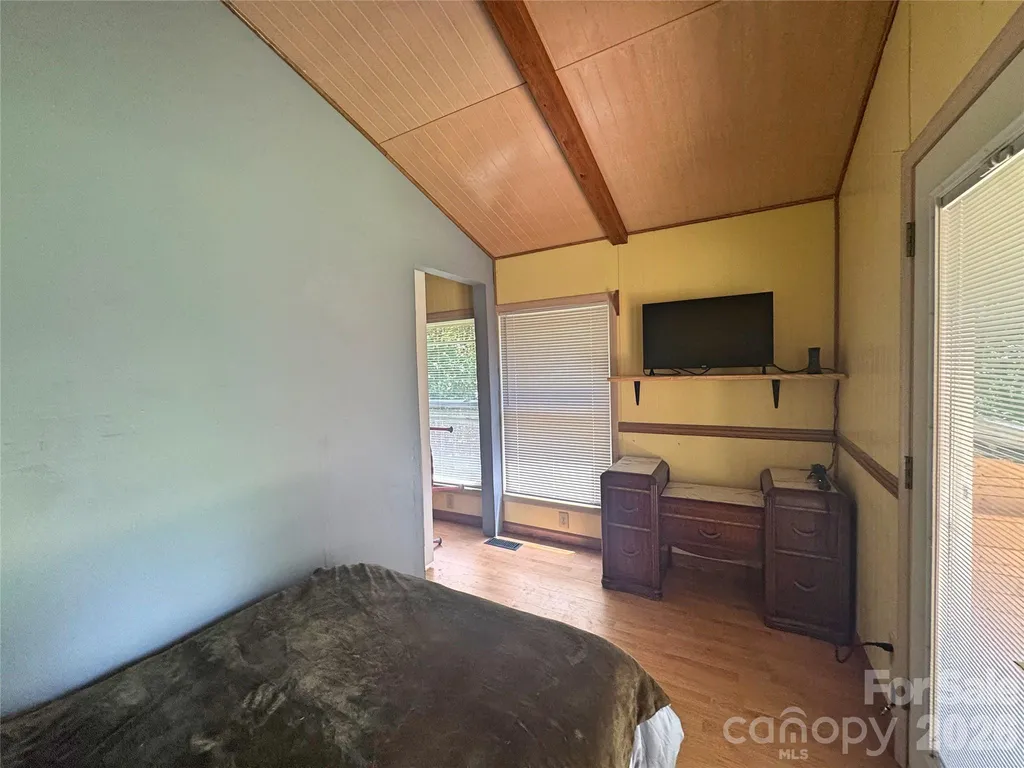 173 Croom Hollow Drive Nebo NC 28761