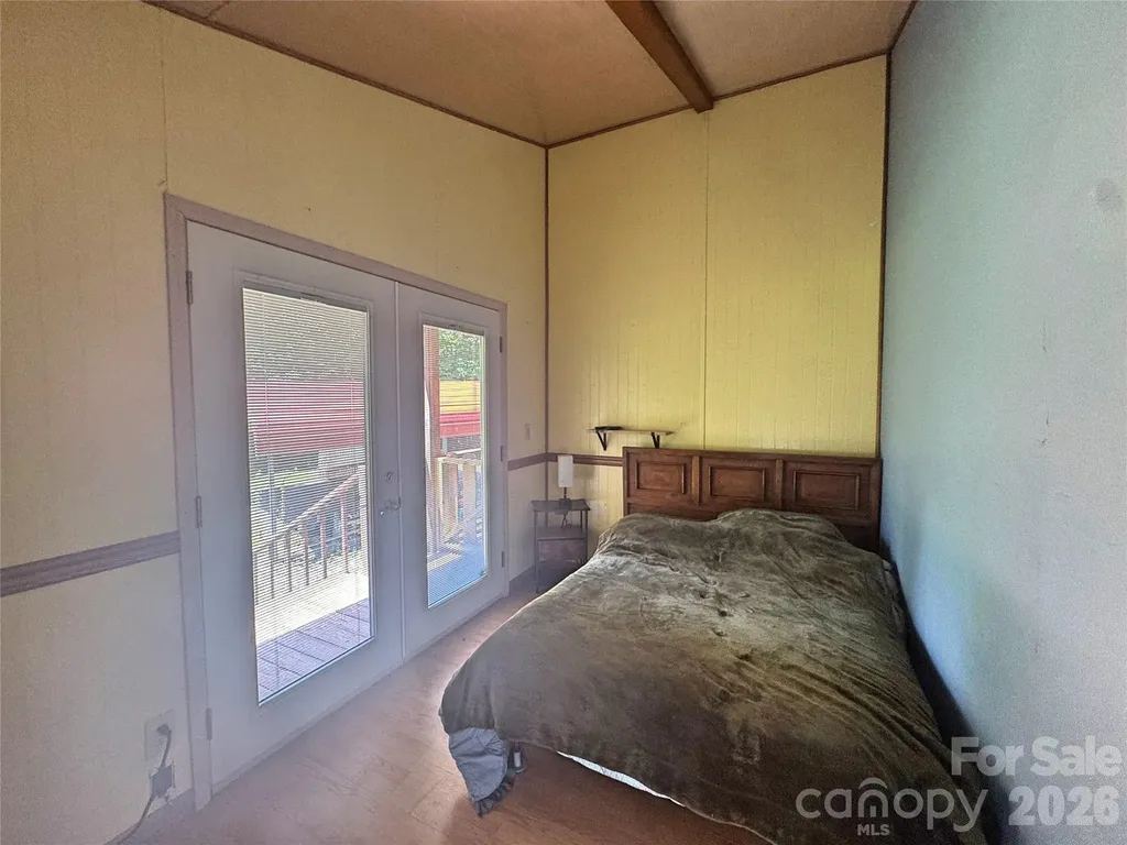 173 Croom Hollow Drive Nebo NC 28761