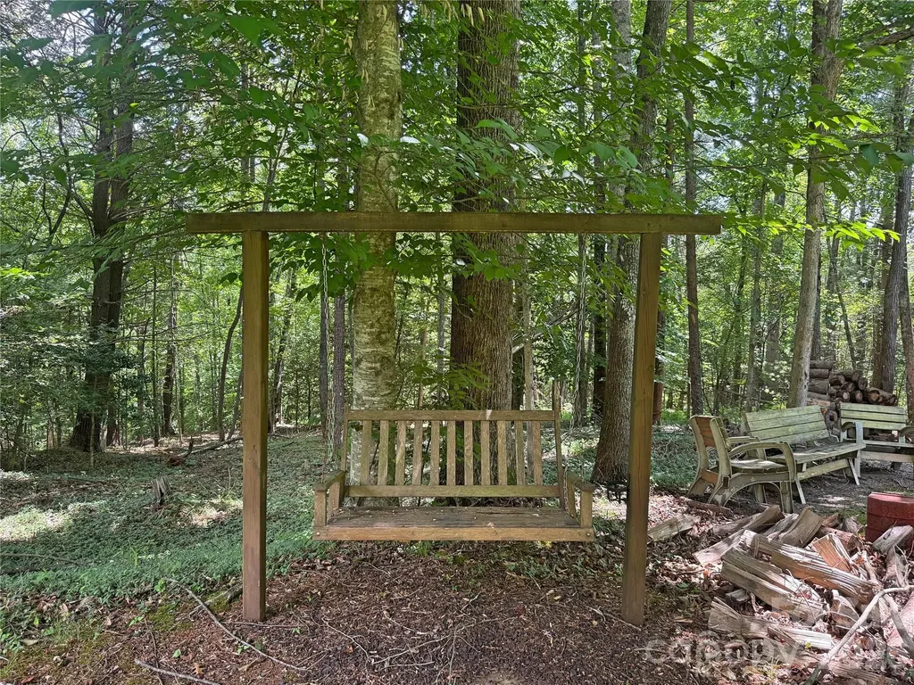 173 Croom Hollow Drive Nebo NC 28761