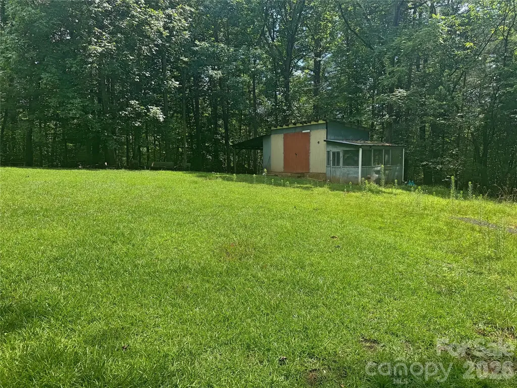 173 Croom Hollow Drive Nebo NC 28761