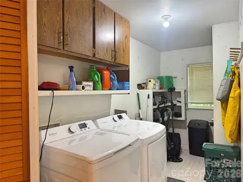 173 Croom Hollow Drive Nebo NC 28761