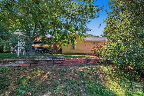 1678 Stone Street Extension Mebane NC 27302
