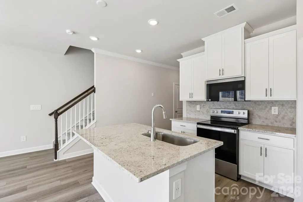 9012 Foggy Brook Loop Charlotte NC 28216