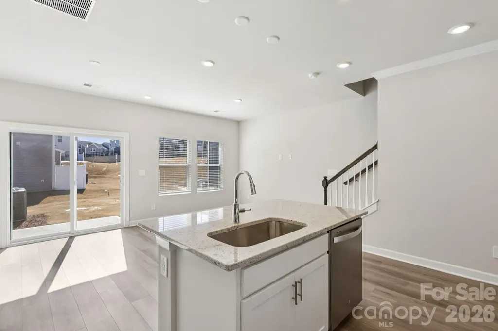 9012 Foggy Brook Loop Charlotte NC 28216
