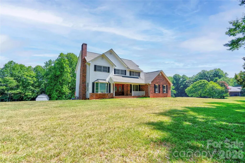 3010 Eaker Drive Cherryville NC 28021