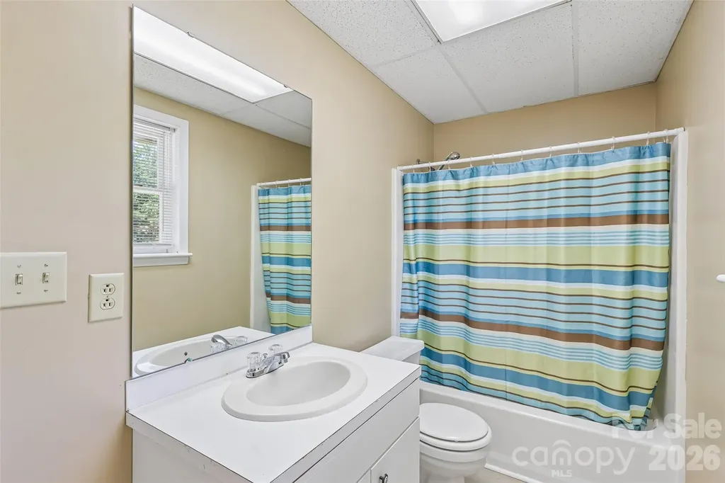 3010 Eaker Drive Cherryville NC 28021