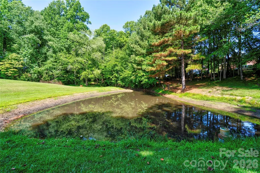 3010 Eaker Drive Cherryville NC 28021