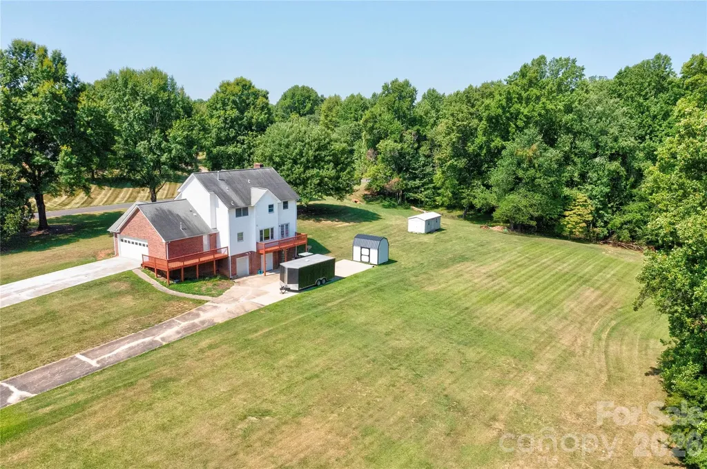 3010 Eaker Drive Cherryville NC 28021