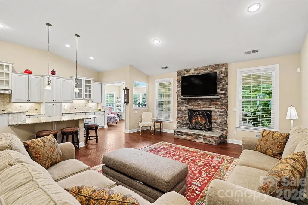 8432 Penton Place Harrisburg NC 28075