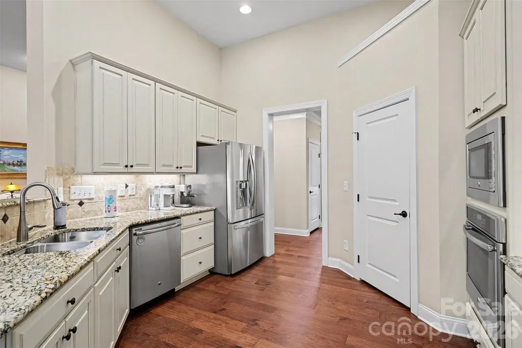 8432 Penton Place Harrisburg NC 28075