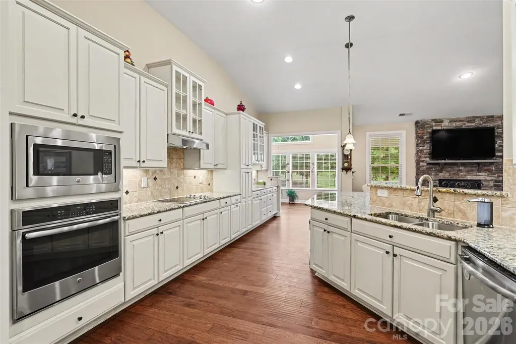 8432 Penton Place Harrisburg NC 28075