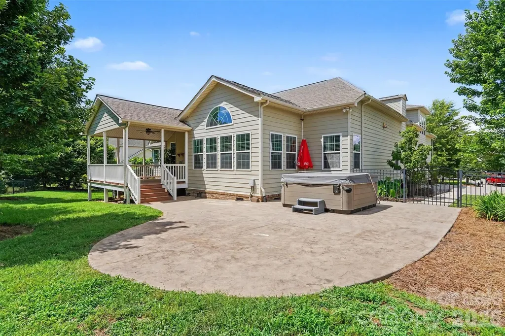 8432 Penton Place Harrisburg NC 28075