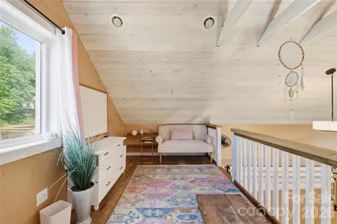 2252 Riceville Road Asheville NC 28805