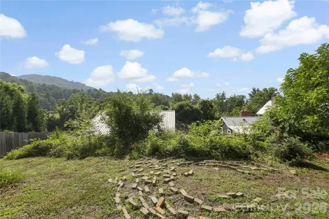 2252 Riceville Road Asheville NC 28805