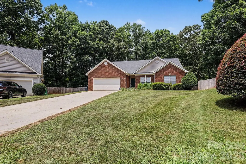 2922 Tallard Lane Charlotte NC 28270