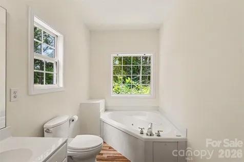 2922 Tallard Lane Charlotte NC 28270