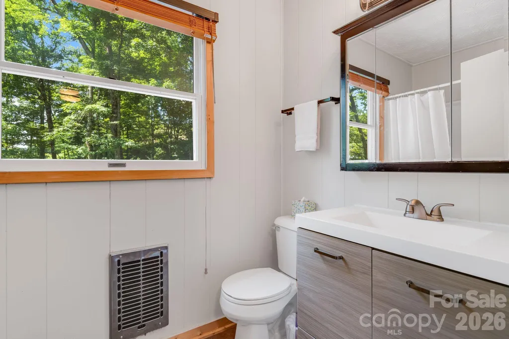46 Trillium Lane Mars Hill NC 28754