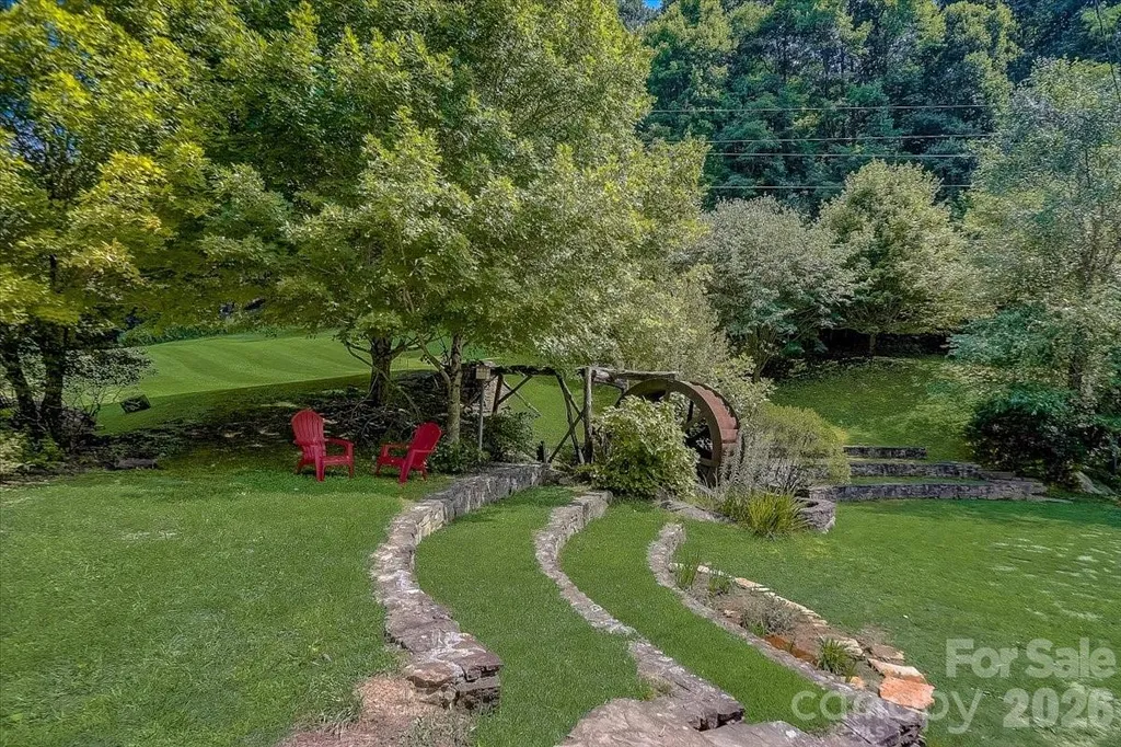 46 Trillium Lane Mars Hill NC 28754