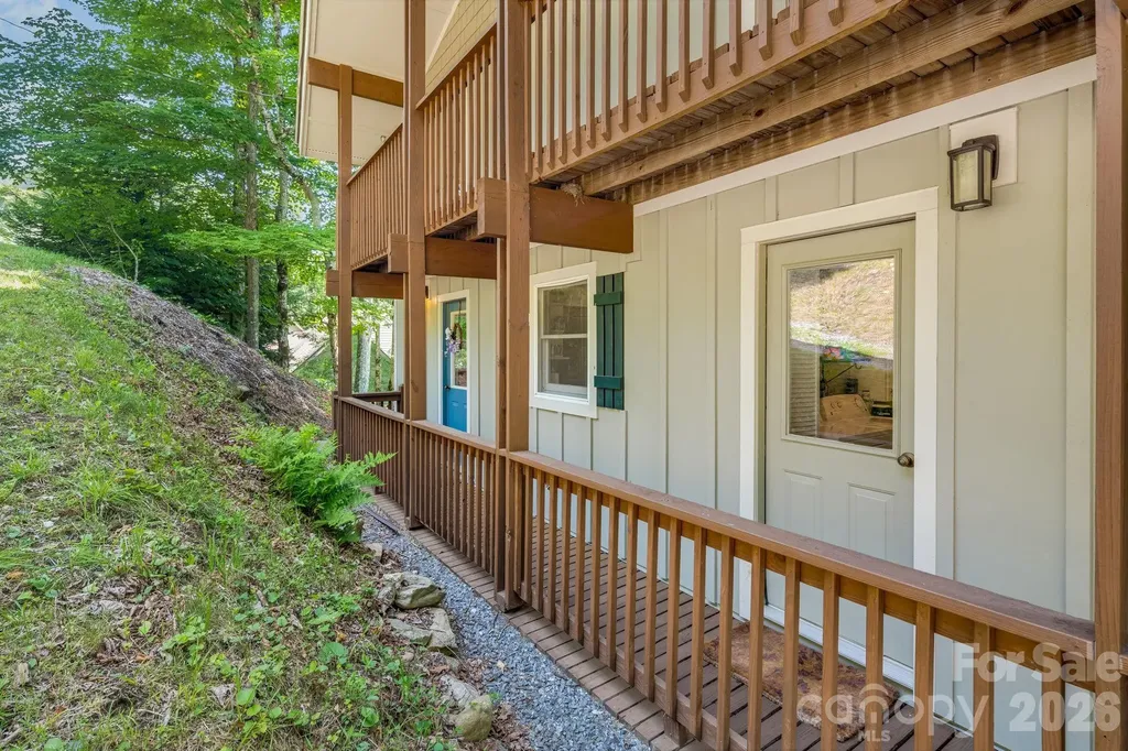 46 Trillium Lane Mars Hill NC 28754