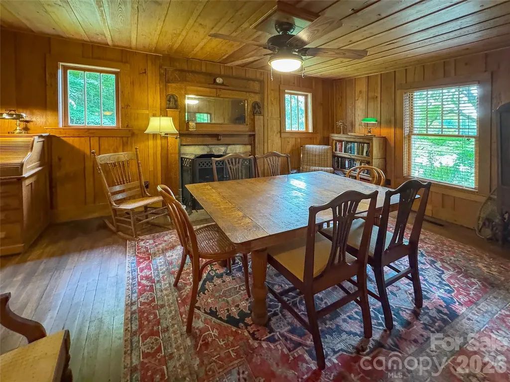 59 Warrior Road Linville Falls NC 28657