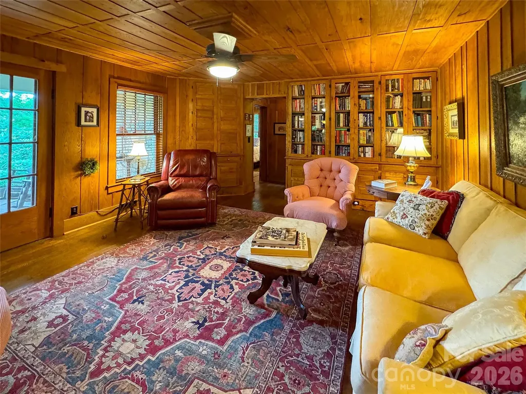 59 Warrior Road Linville Falls NC 28657
