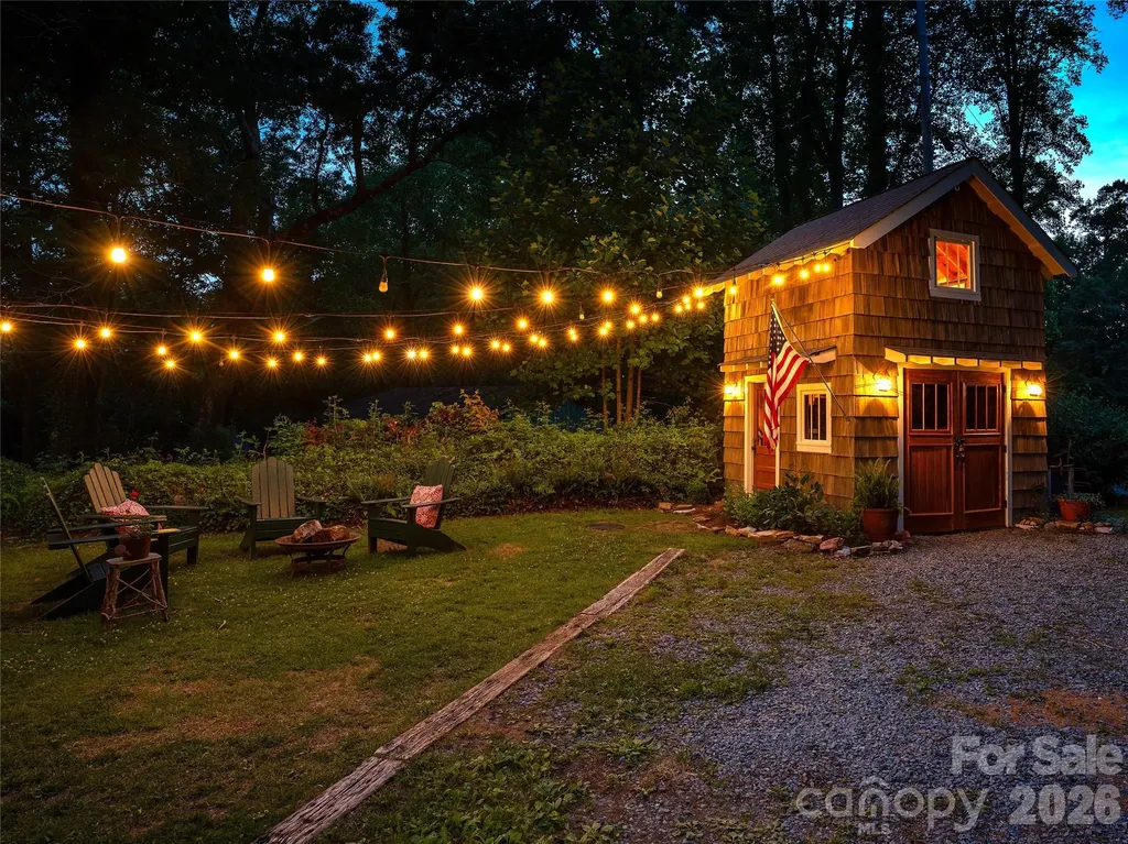 59 Warrior Road Linville Falls NC 28657