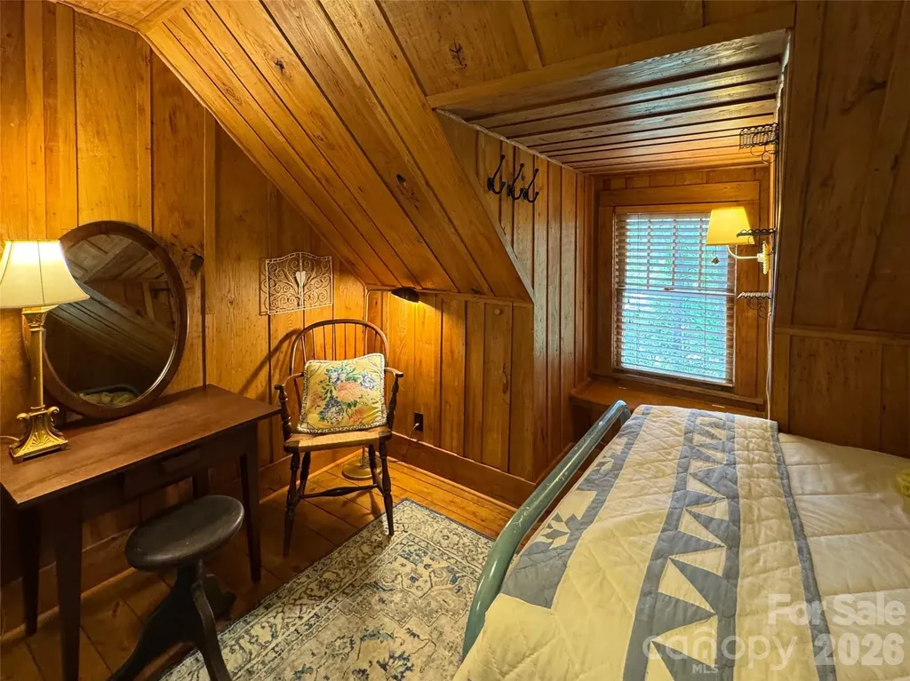 59 Warrior Road Linville Falls NC 28657