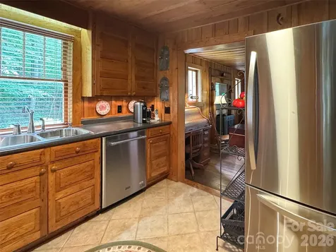 59 Warrior Road Linville Falls NC 28657