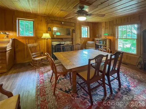 59 Warrior Road Linville Falls NC 28657
