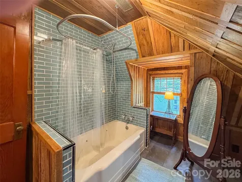 59 Warrior Road Linville Falls NC 28657