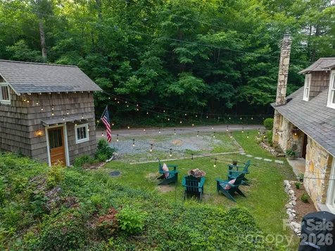 59 Warrior Road Linville Falls NC 28657