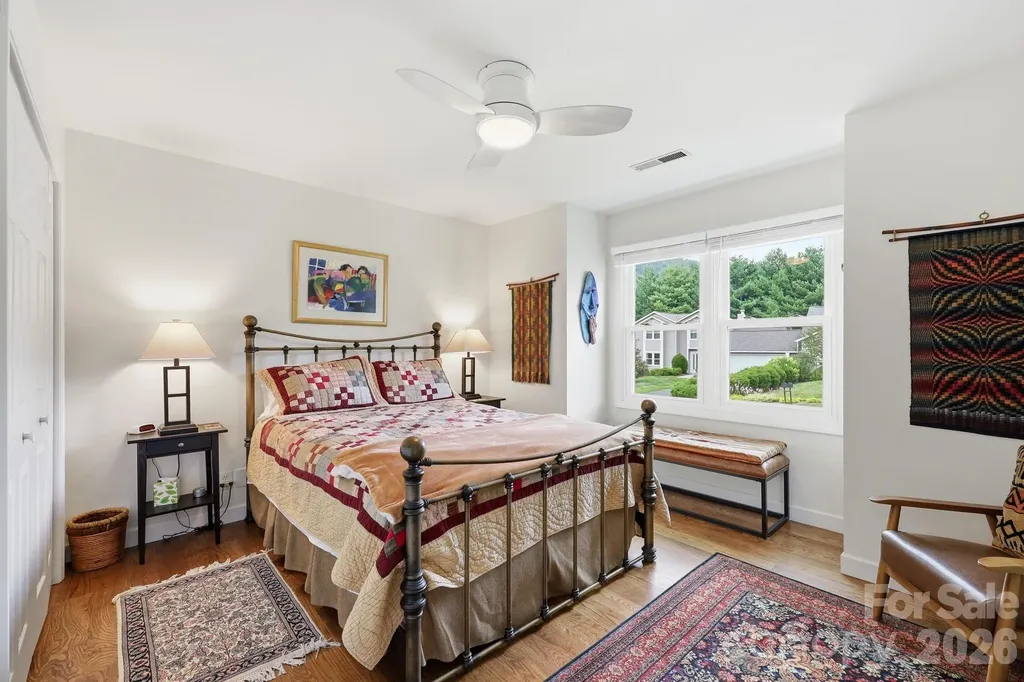 41 Cedarcliff Circle Asheville NC 28803