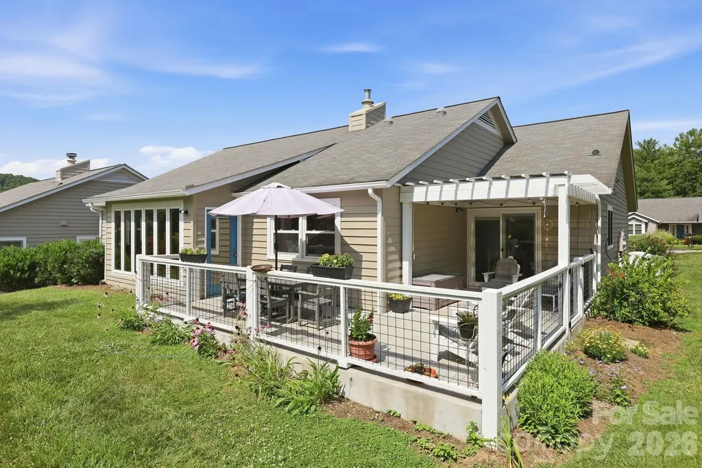 41 Cedarcliff Circle Asheville NC 28803