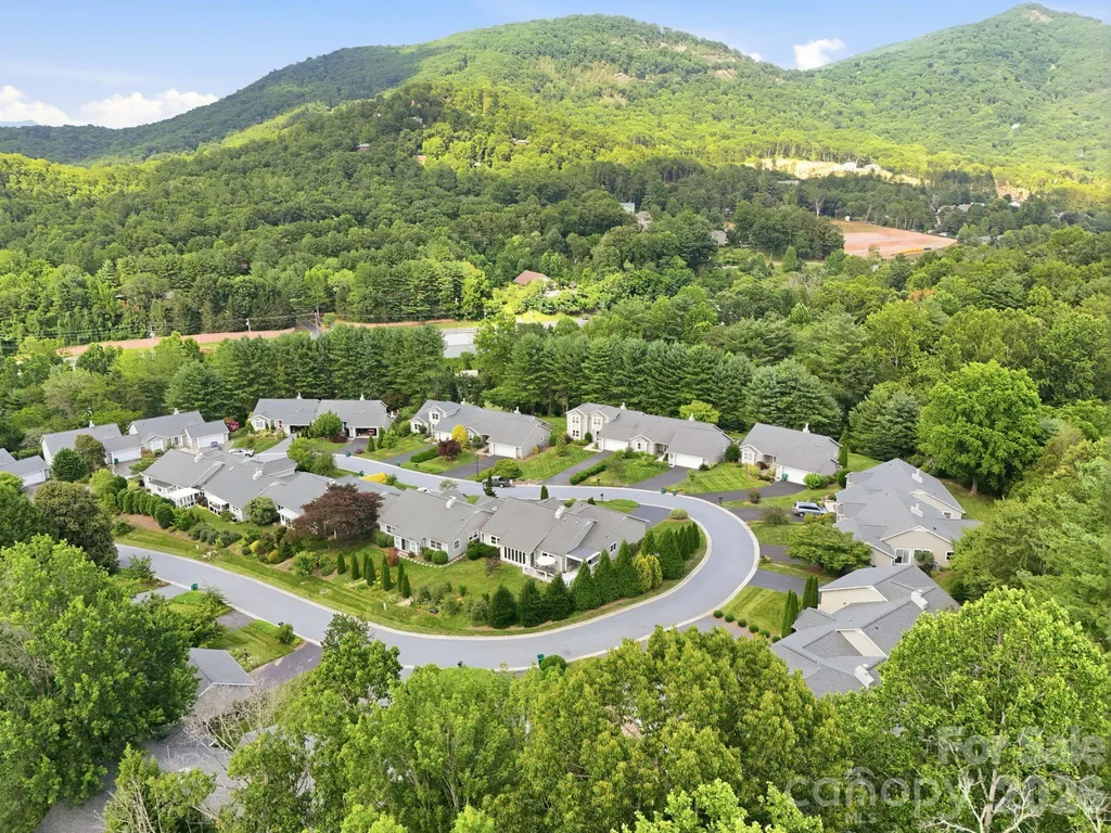 41 Cedarcliff Circle Asheville NC 28803