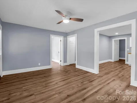 112 Resort Street Hendersonville NC 28792