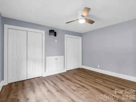 112 Resort Street Hendersonville NC 28792