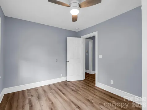 112 Resort Street Hendersonville NC 28792