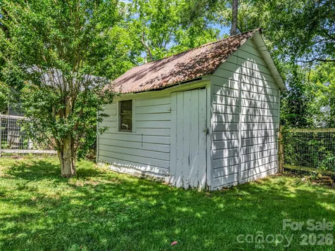 112 Resort Street Hendersonville NC 28792